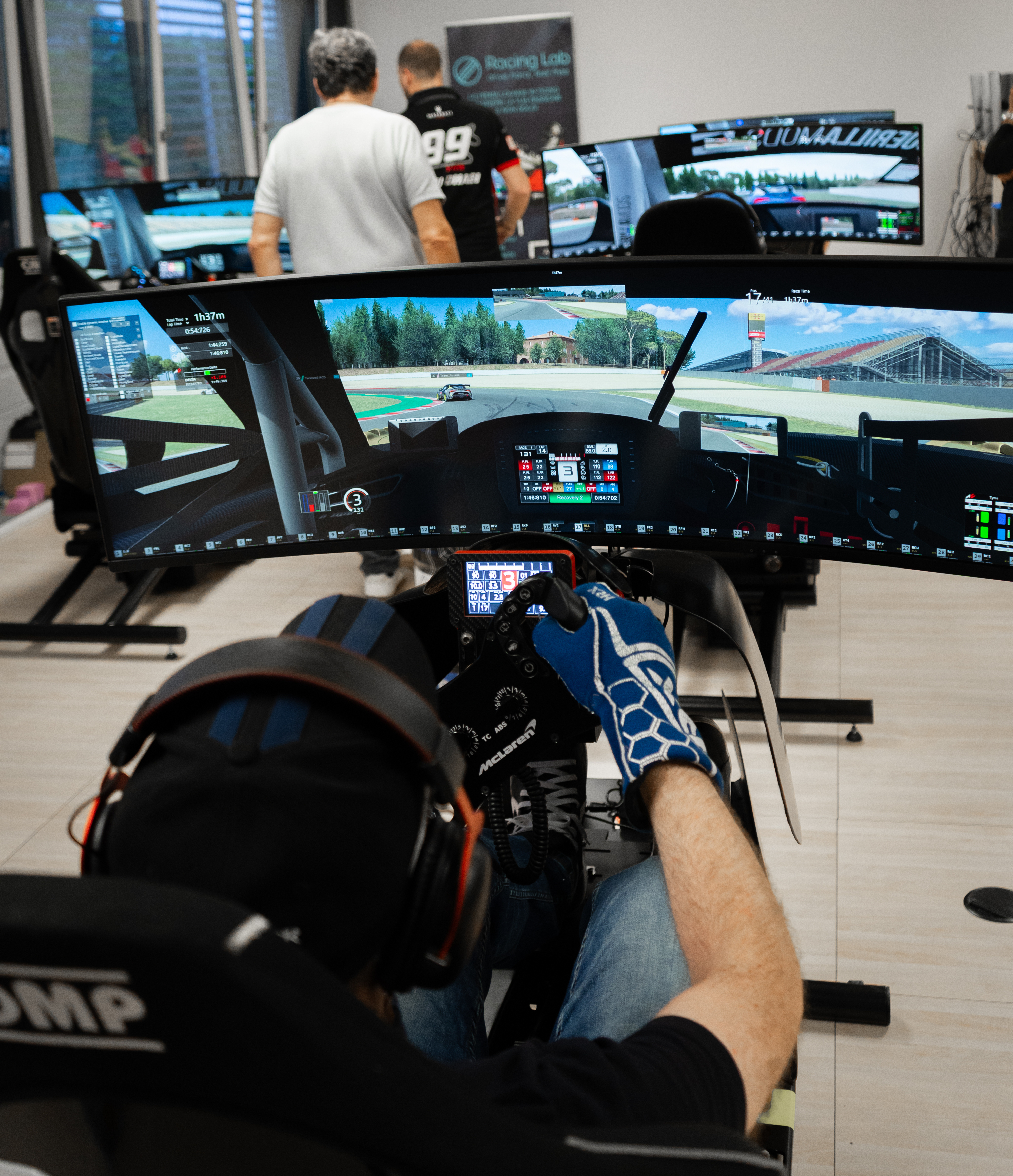 Racing Lab Lounge