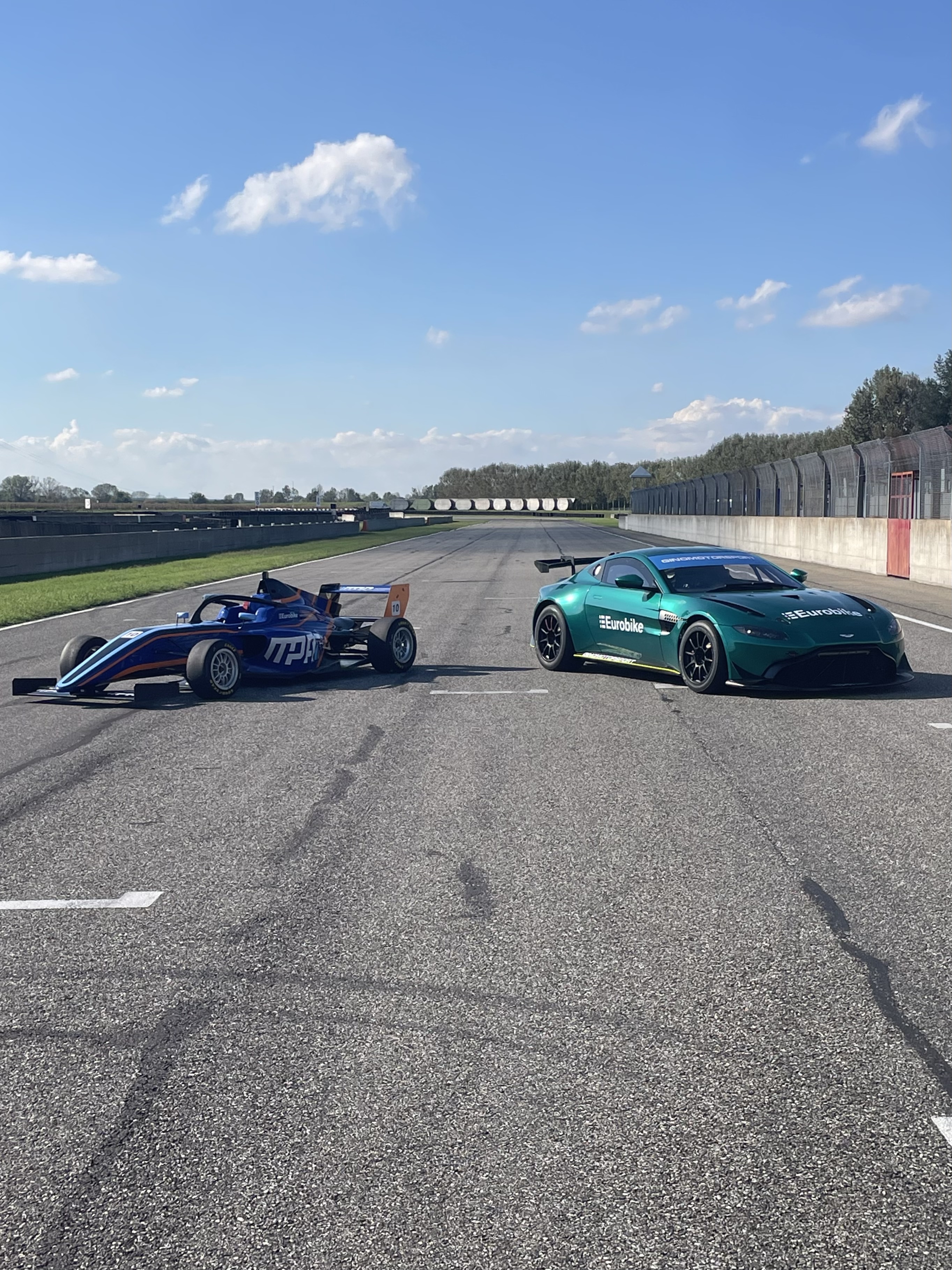 In Circuito Racing Lab